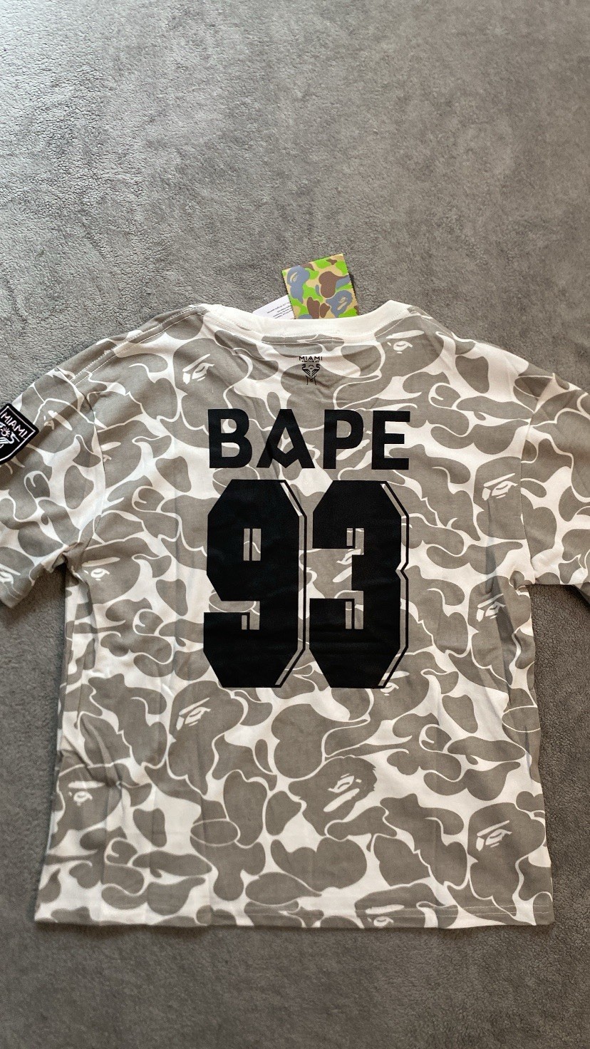 A Bathing Ape BAPE Men's Gray/White Miami Camo Crew Neck Tee Short Sleeve M gallery