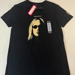 Tom Petty T-Shirt Size Small Black Guitarist Song Writer Artist Graphic Tee NEW