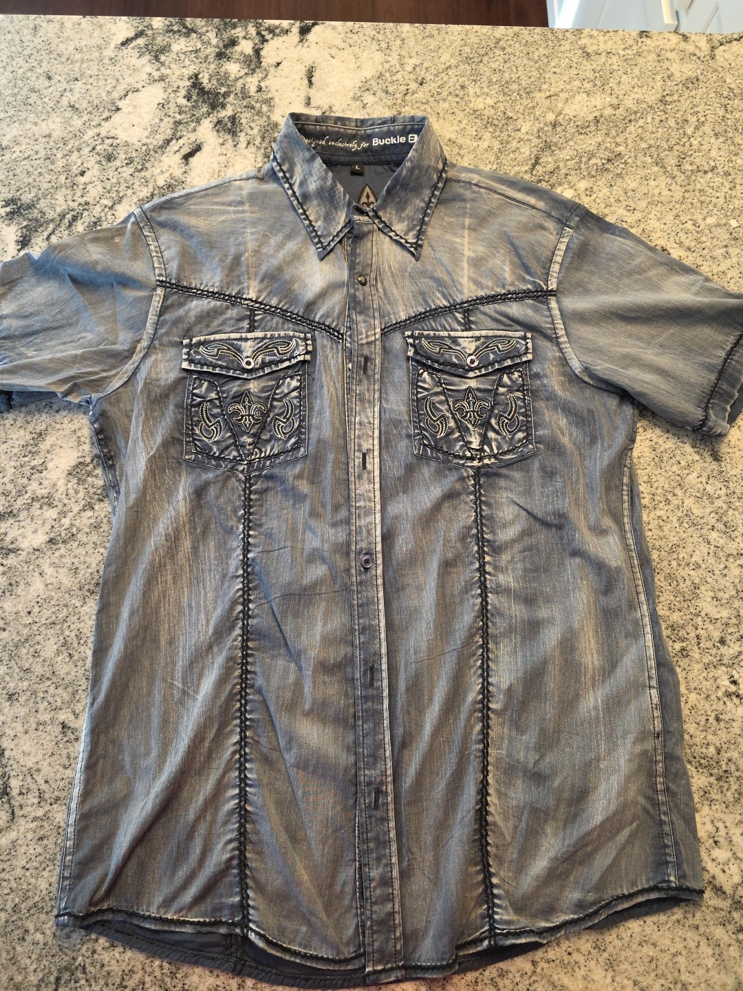 Nwot ROAR Buckle Mens L Signature Short Sleeve Button Down Shirt Embroidered O80