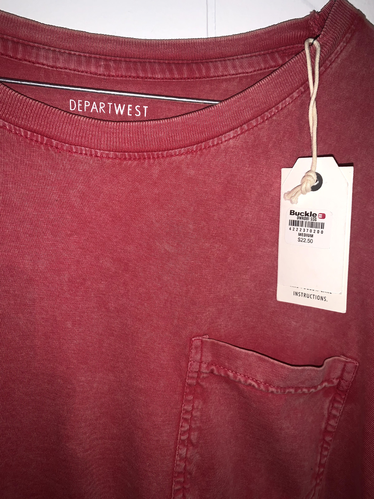 Short Sleeve Red Shirt Medium DepartWest Buckle Heathered Pocket Tee New! gallery