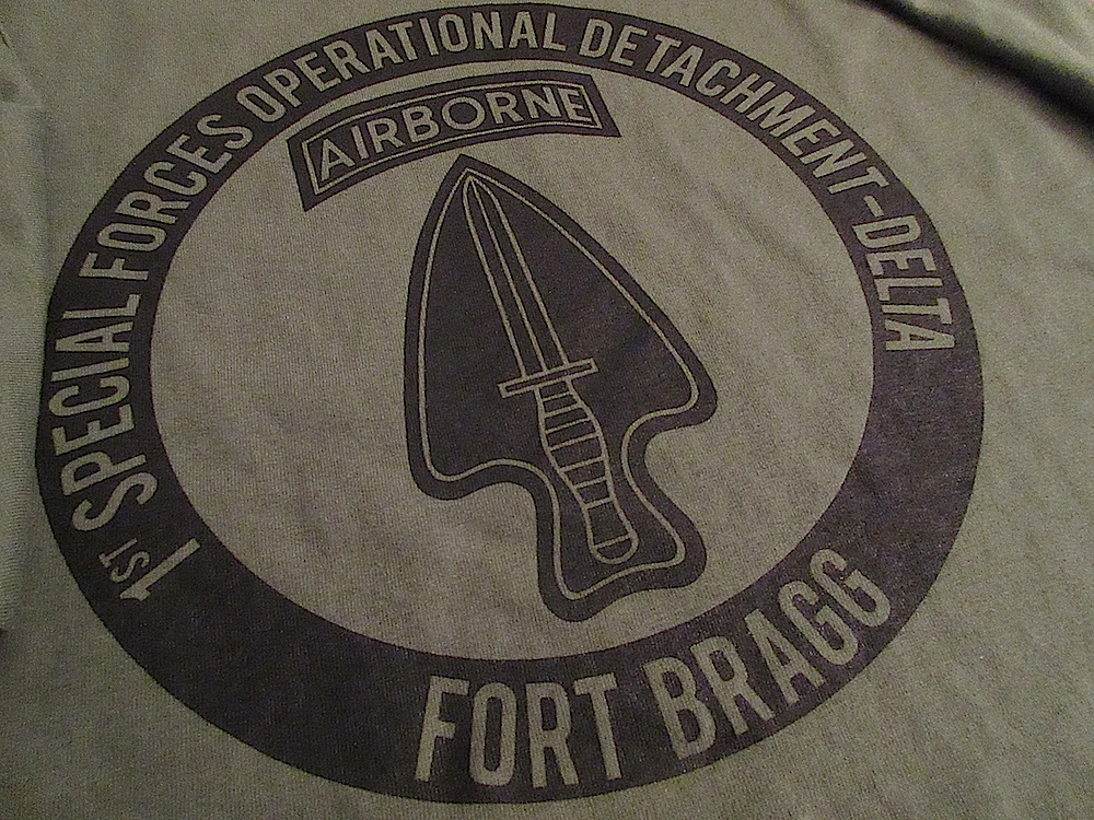 Delta Force Airborne (1st SFOD-D) Fort Bragg Silk-Screened T-Shirt XXL Army gallery