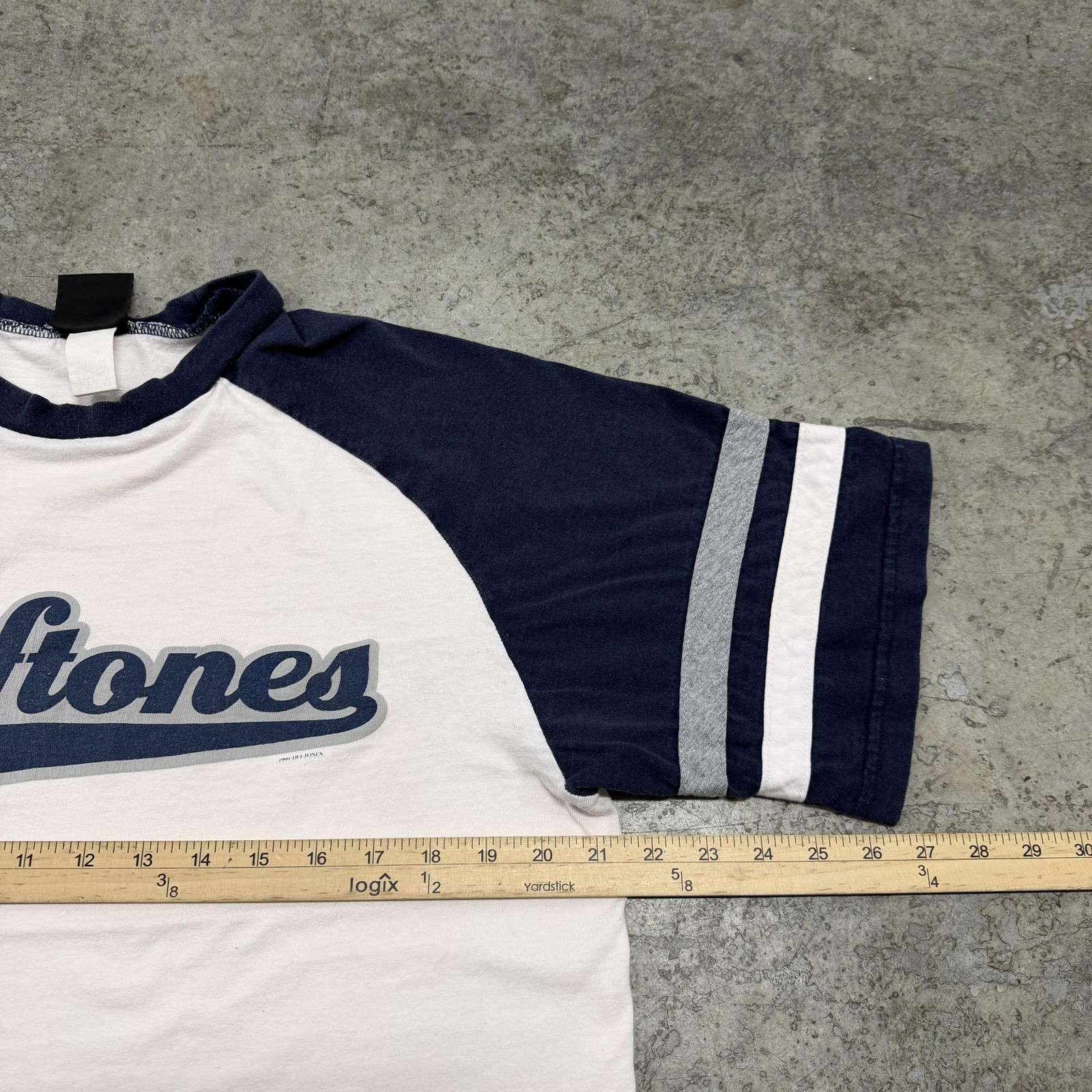 Vintage Deftones Shirt Mens Medium White Giant Ringer Raglan Band Tee 1999 gallery