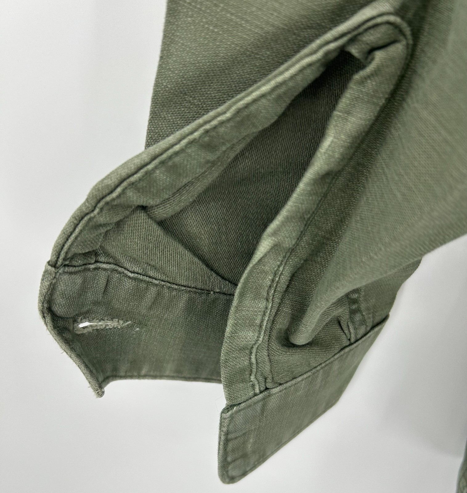 Vietnam Era Vintage 4th Infantry Army Aviation OG-107 Shirt / Uniform gallery