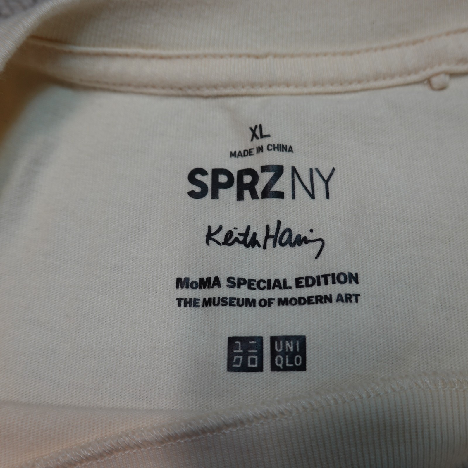 Uniqlo x Keith Haring MoMA Special Edition T-Shirt Radiant Baby Yellow Pocket XL gallery
