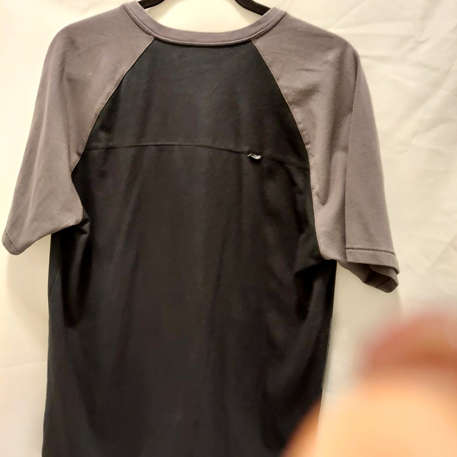 Mens Lg Grey And black hurley shirt blended. made with nike dry Fit Very soft. gallery
