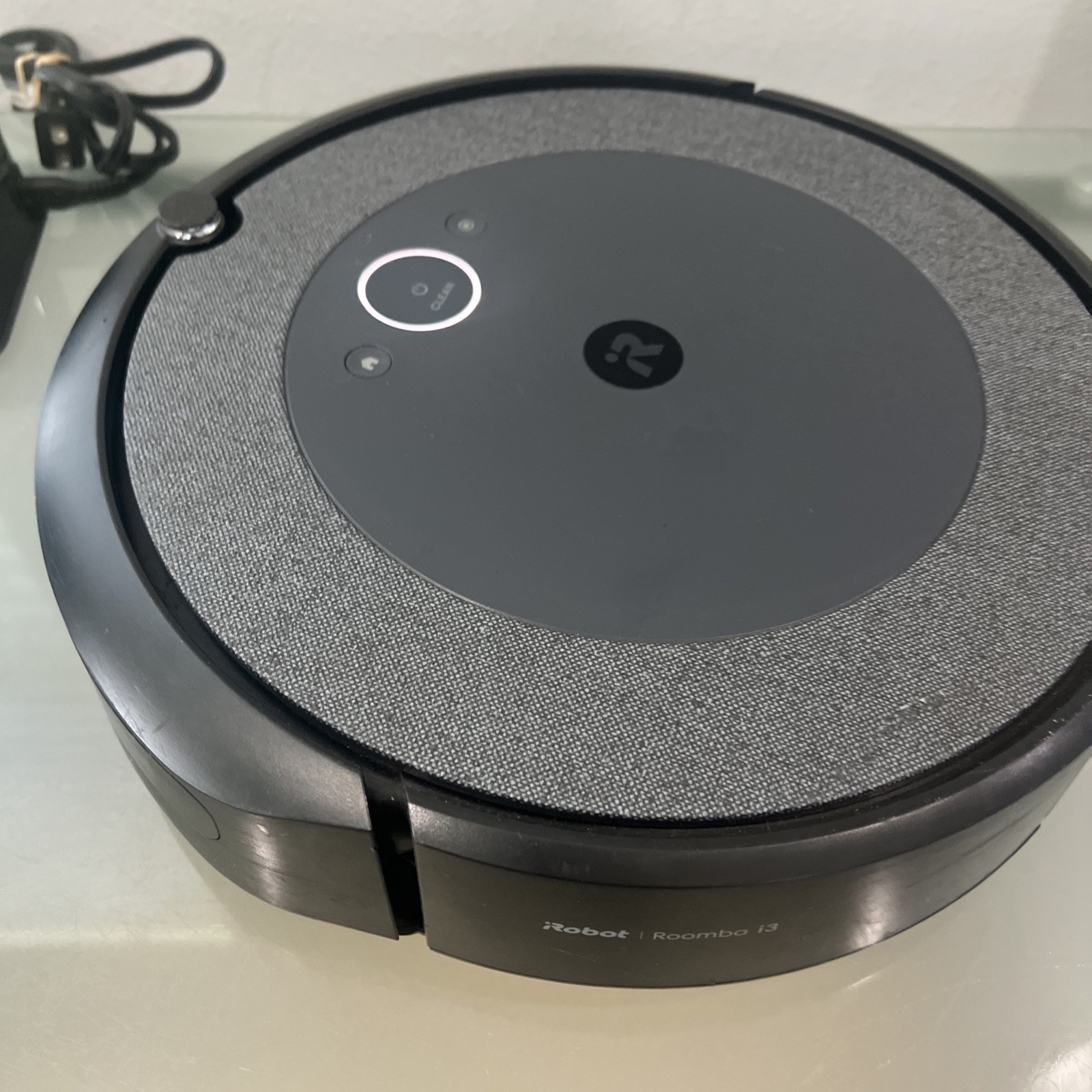 iRobot Roomba i3 with charger