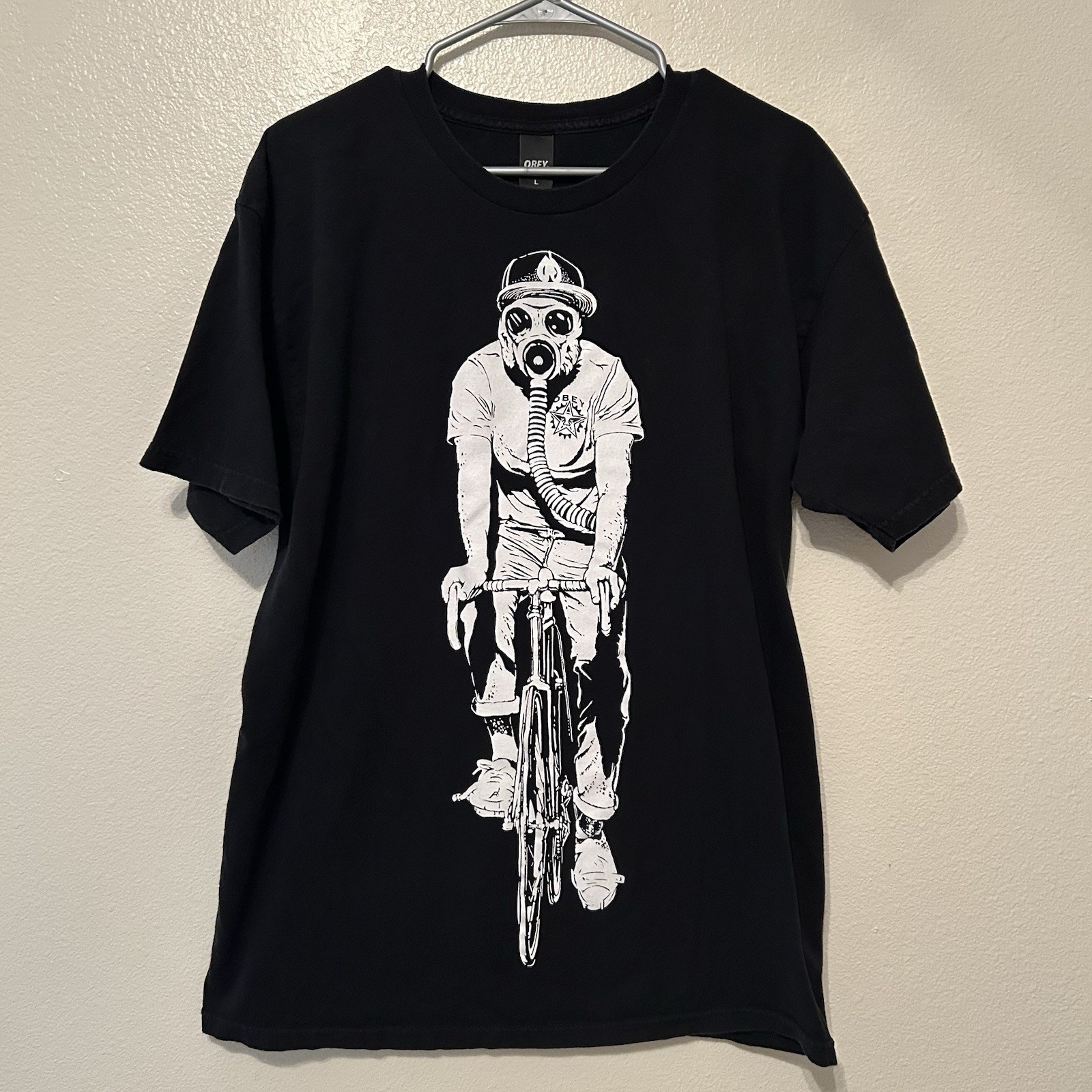Vintage Obey Guy On Bike Gas Mask Shirt Large Y2K Grunge Bicycling Black BG6