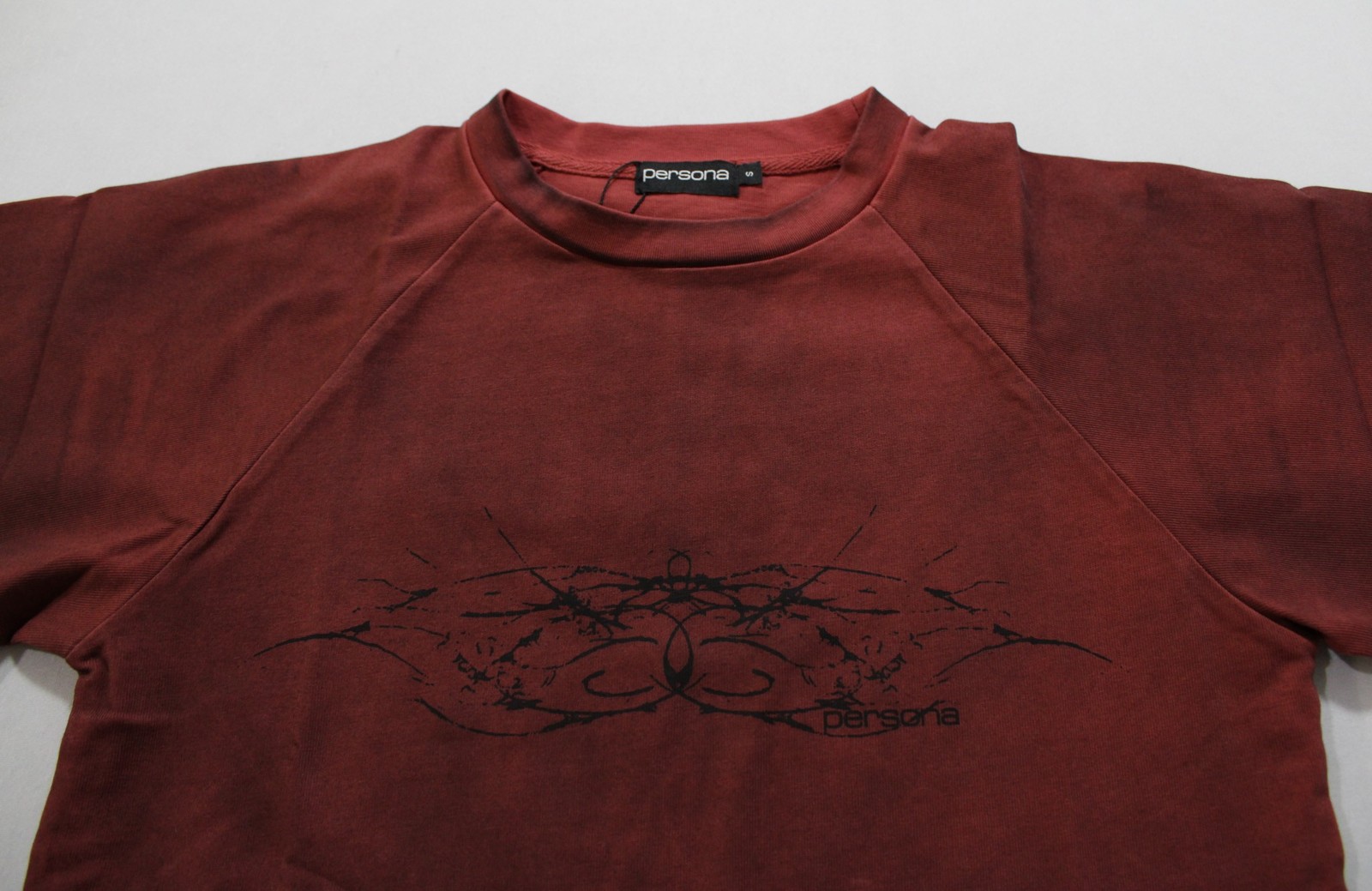 Persona Unisex Adult's Short Sleeve Graphic T-Shirt WR4 Burgundy Small NWT gallery