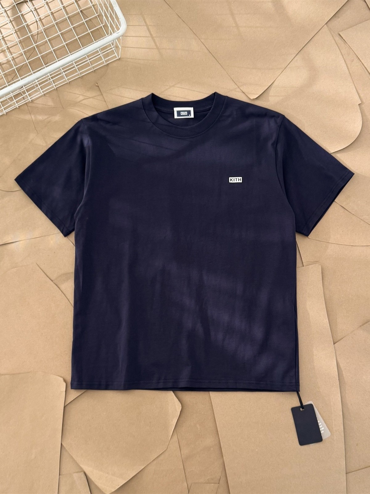 Kith Simple Flocked Small Box Logo Loose Neck Solid Color Short Sleeve Couple gallery