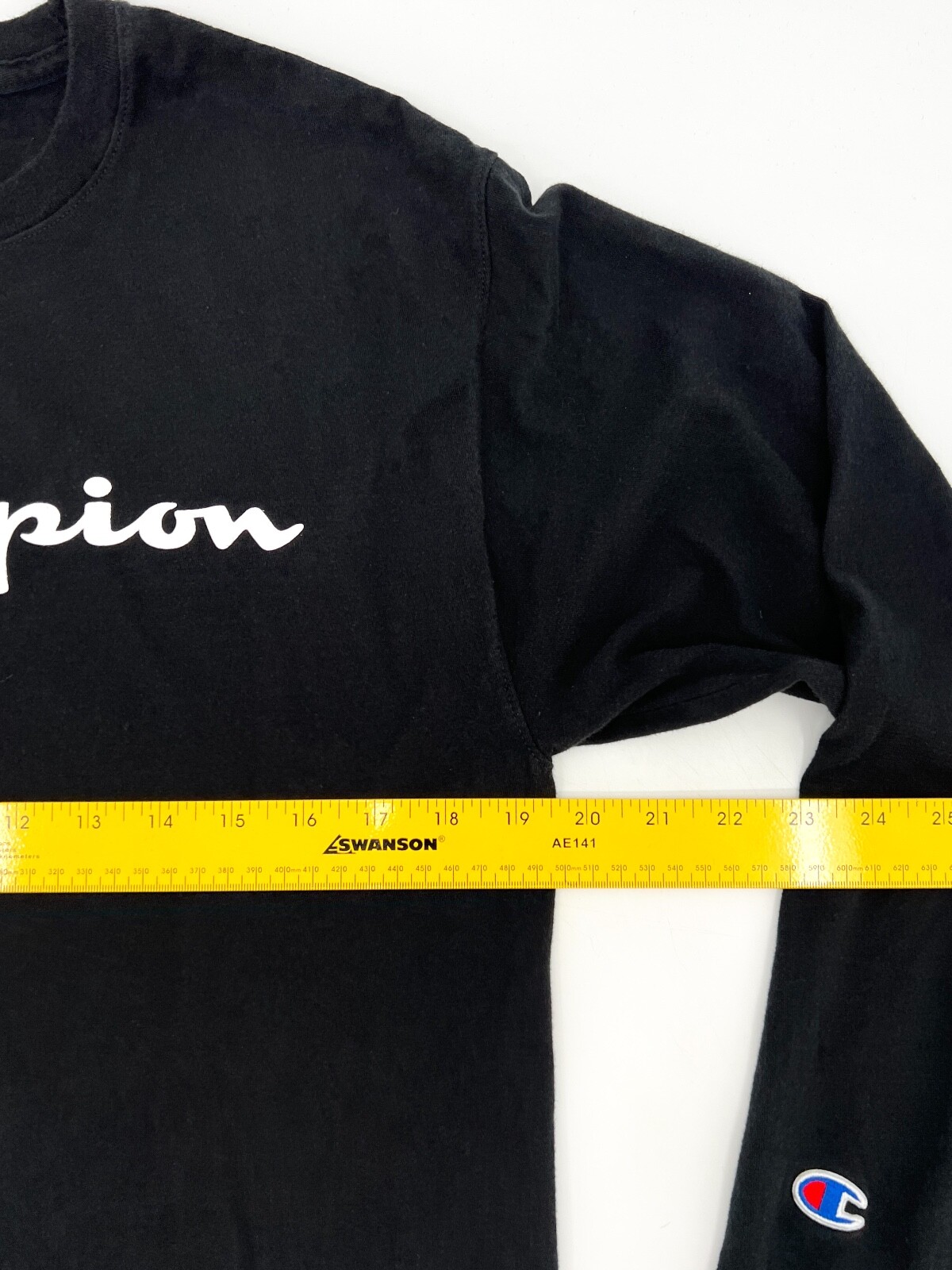 Champion Shirt Men Teens Medium Black Long Sleeve Pull on Logo gallery