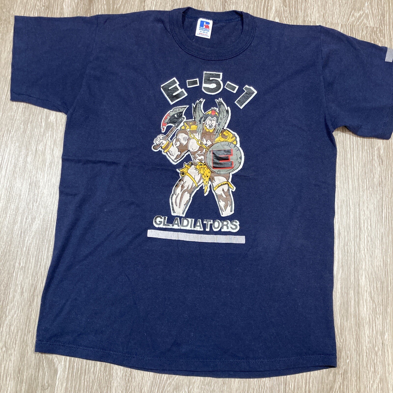 Gladiators Shirt M Vintage 80s 90s E-5-1- Amos Warrior Axe Shield Fighter Tee gallery