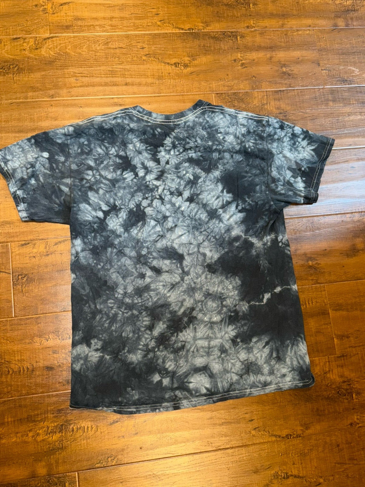 Spencer's "Trippy/Vaporwave Cat" t-shirt w/ a black/grey tie-dye pattern Mens L gallery
