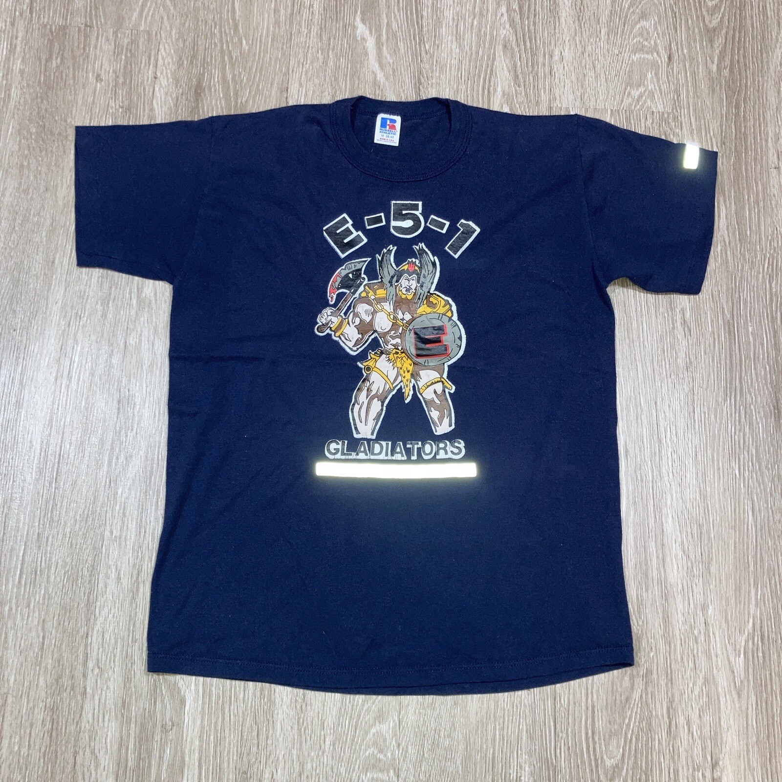 Gladiators Shirt M Vintage 80s 90s E-5-1- Amos Warrior Axe Shield Fighter Tee gallery