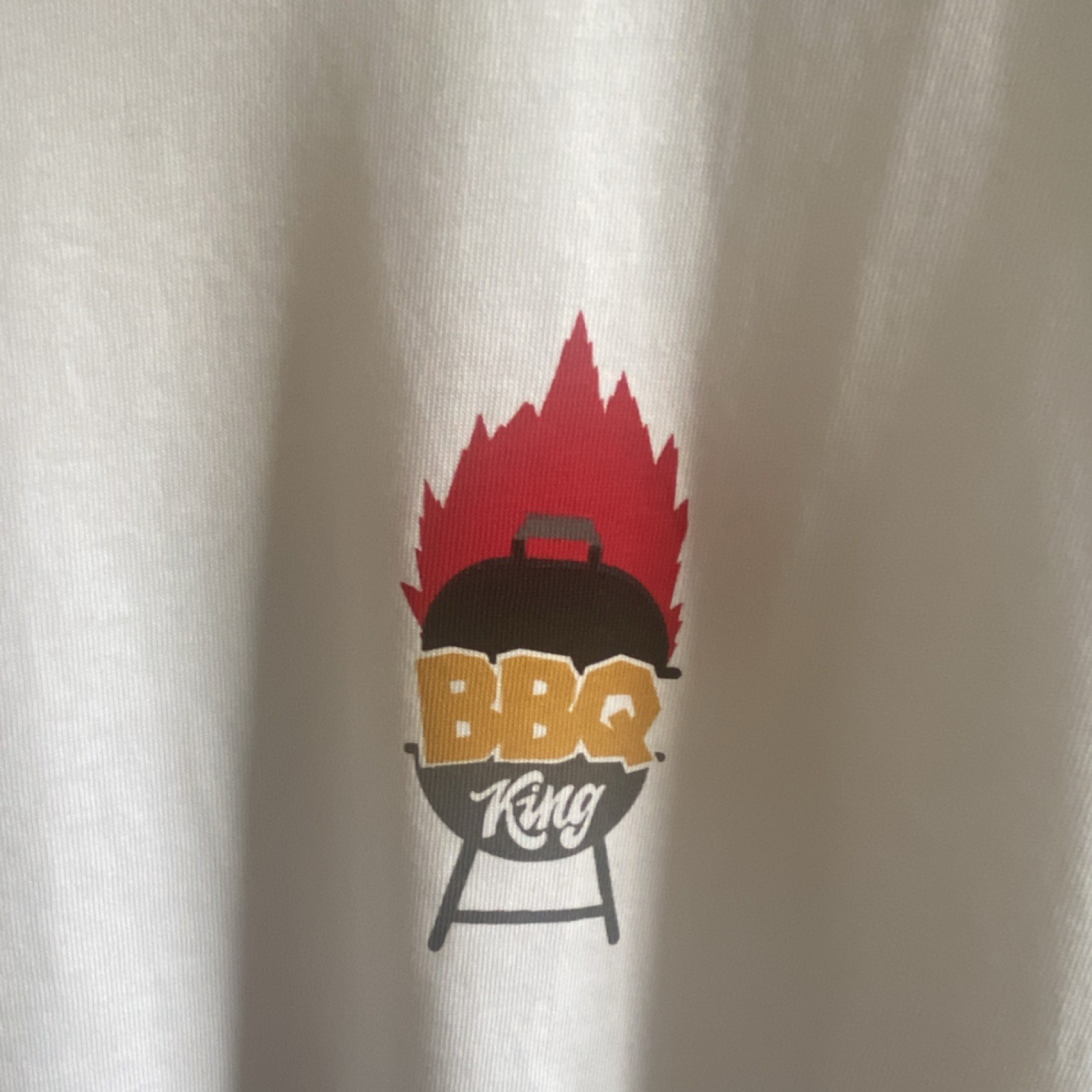 NWT $81 Common People Men's T-Shirt Size L White BBQ King Graphic 100% Cotton gallery