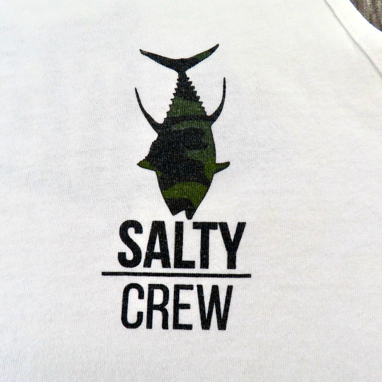 Salty Crew Shirt Mens XXL 2XL White Camo Fish Muscle Tank Top Beach Outdoor
