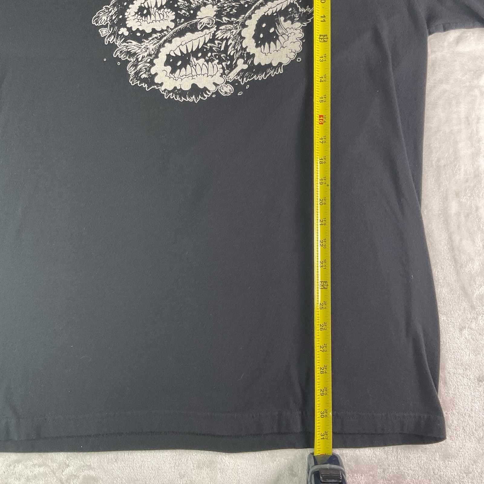 Volcom Limited Edition Black Red Fang T-Shirt Men’s 2XL XXL Travis Millard gallery