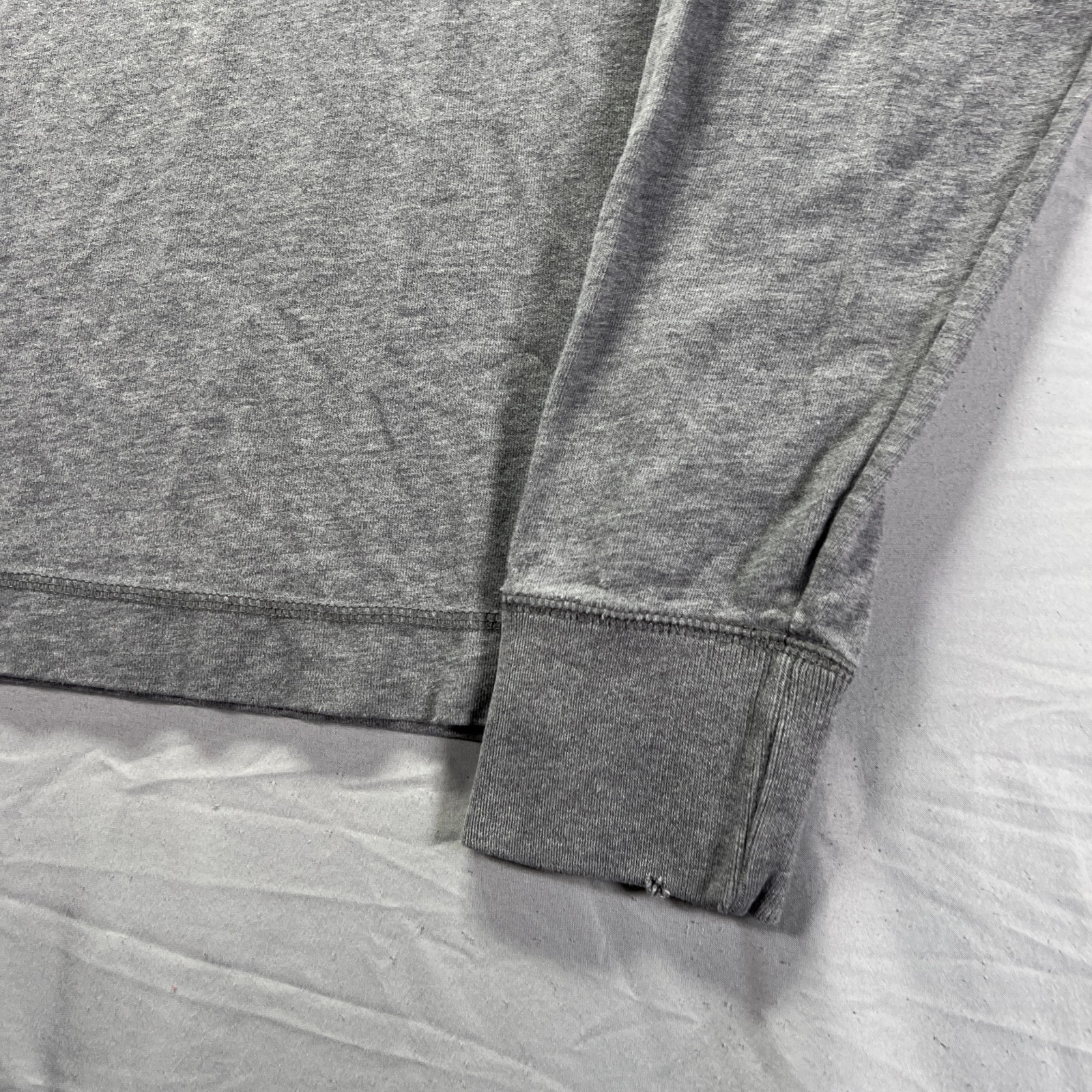 Abercrombie & Fitch Shirt Mens Small Gray Long Sleeve Muscle Fit Moose Skate Y2K gallery
