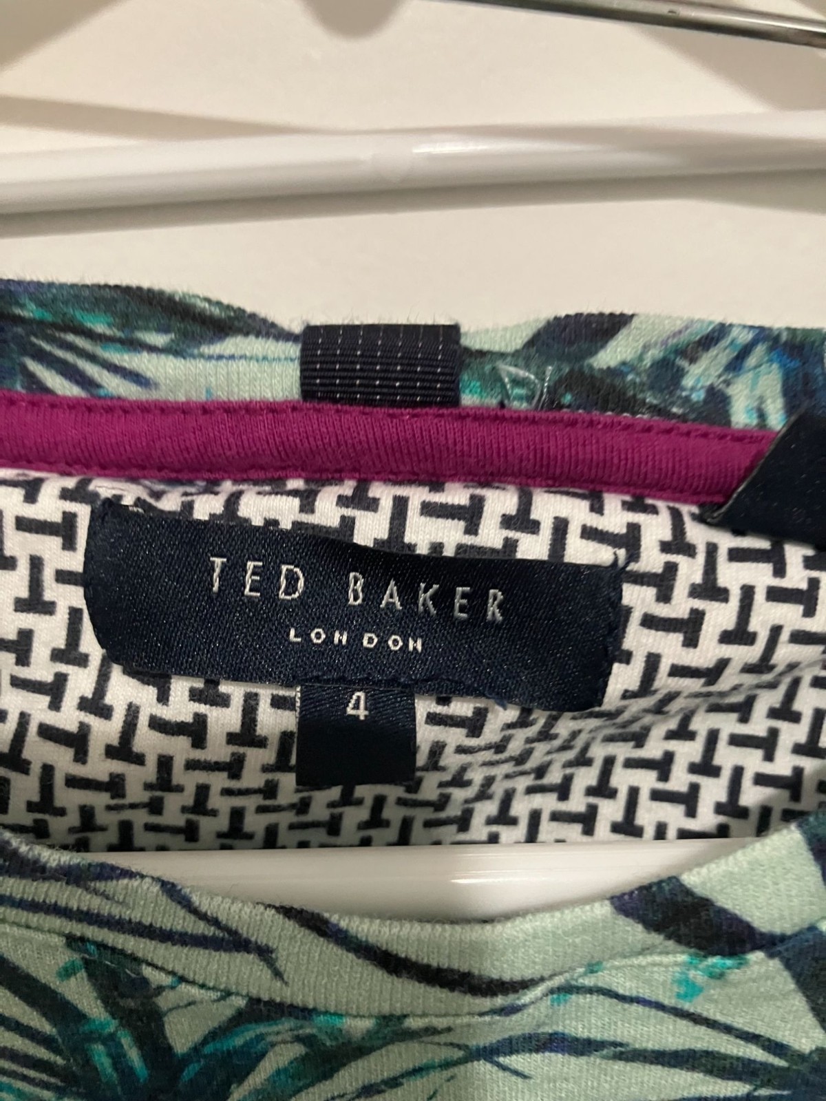 Ted Baker London Men's Palm Patterned T-Shirt, Green Multi, Size 4 (US Large) gallery