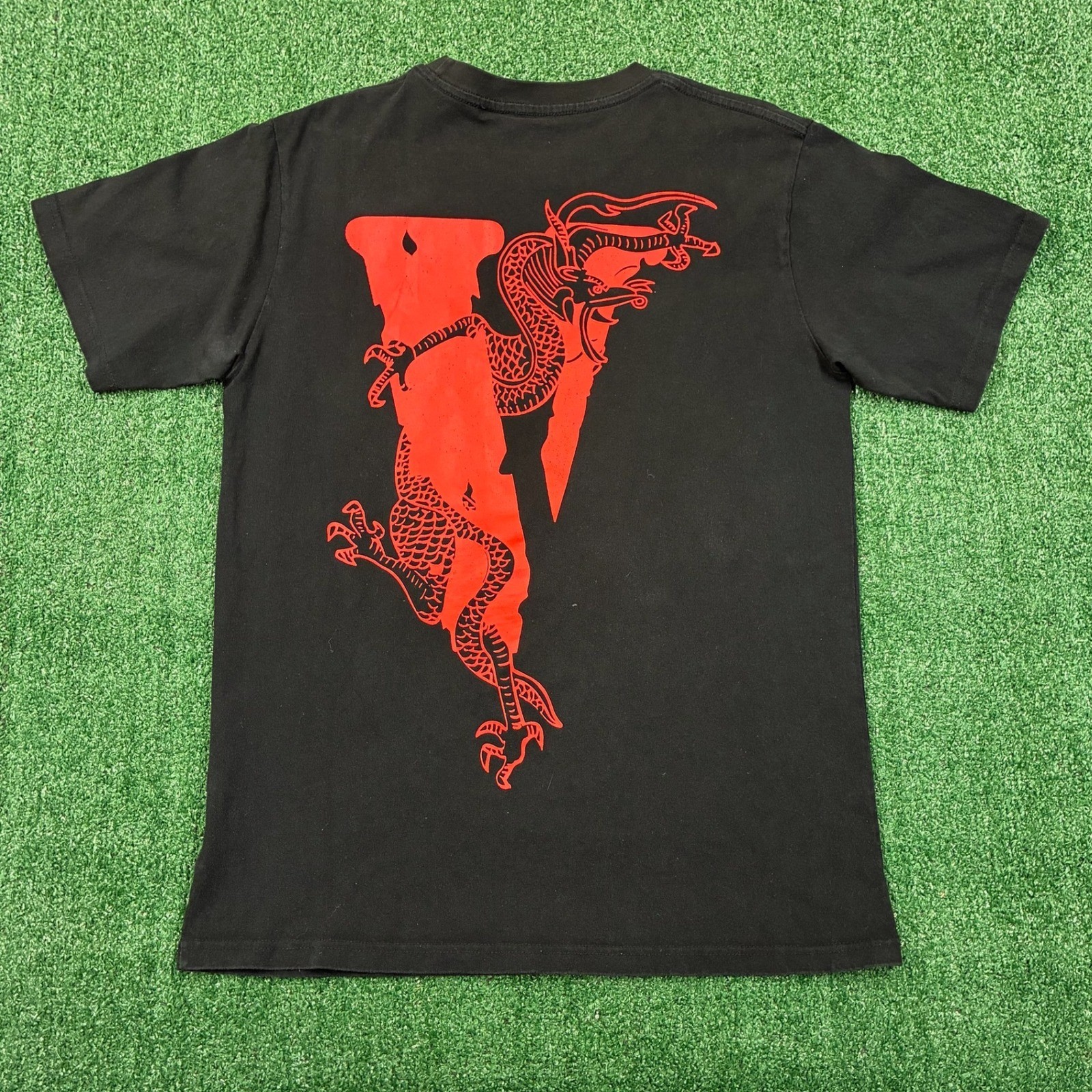 Vlone Red Dragon Graphic T-shirt gallery
