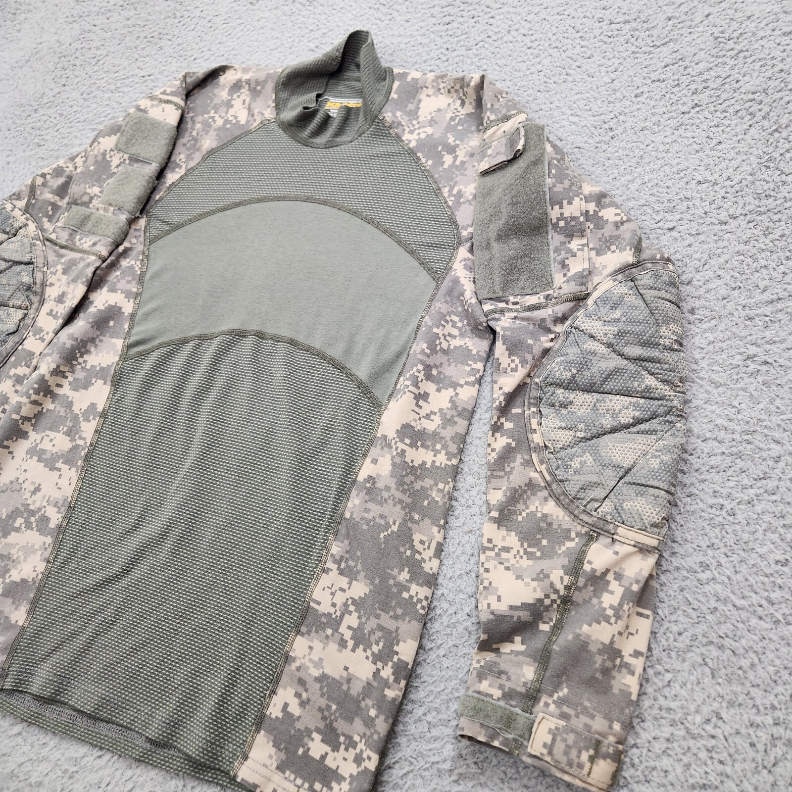 Massif Shirt Mens XS Performance Team Soldier Tactical Camo Gear Army Combat gallery