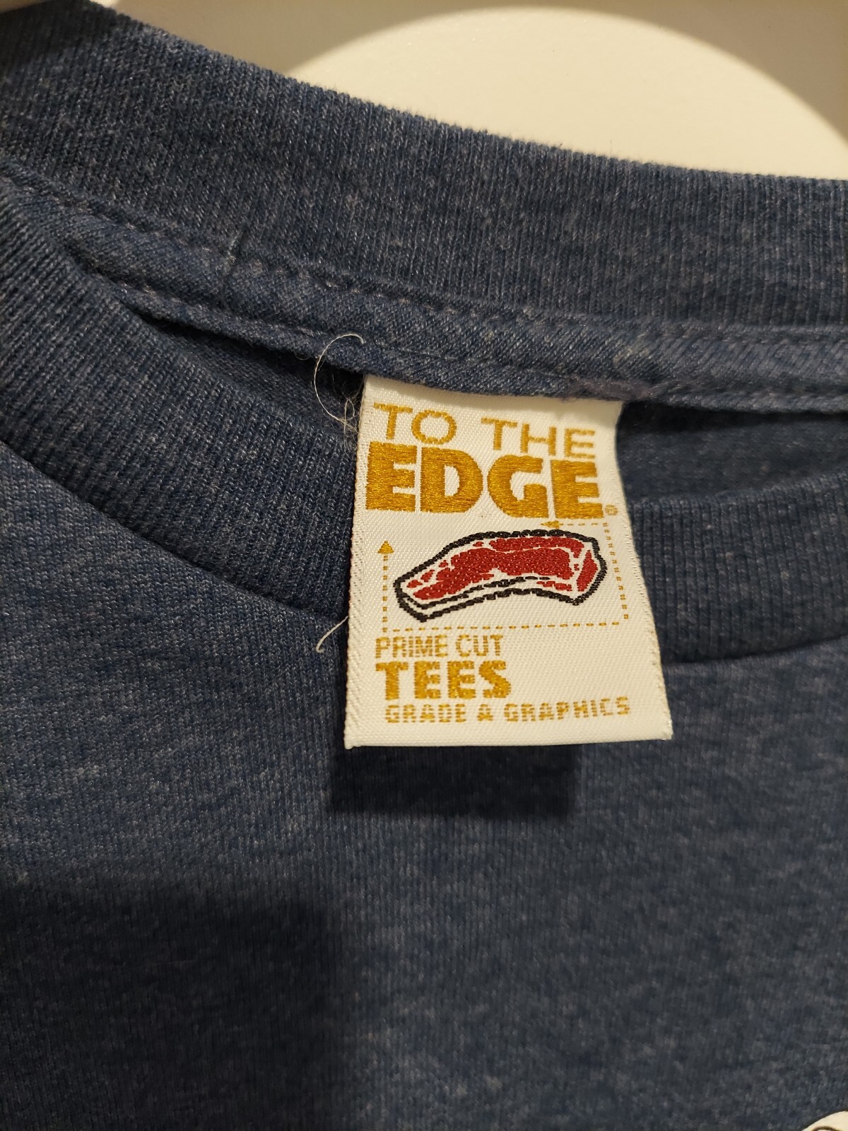 VTG To The Edge Prime Cut Tees Life On The Run. T-Shirt Medium Navy Anime Dogs gallery
