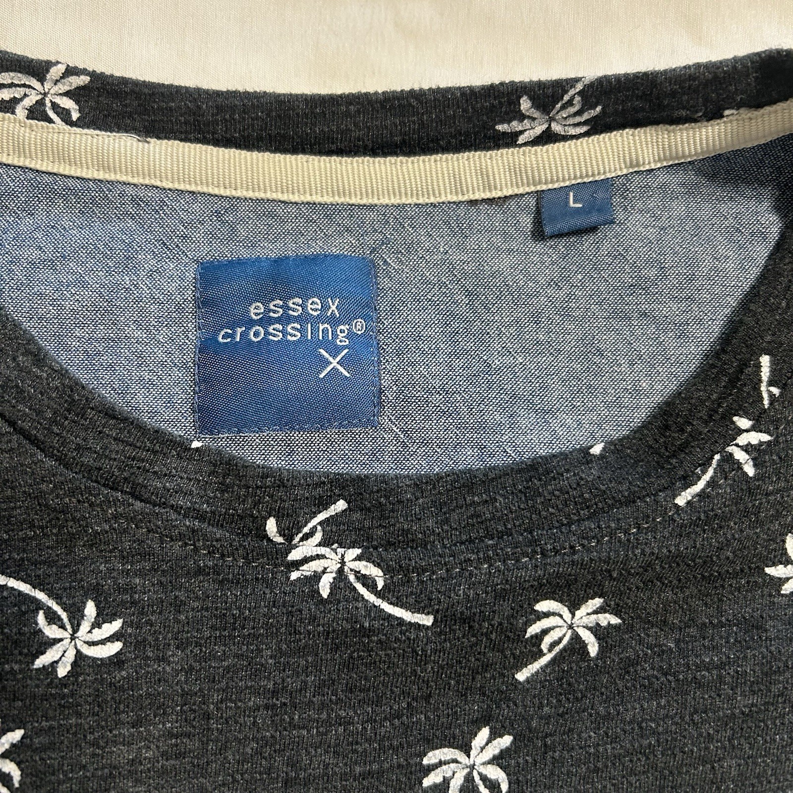 Essex Crossing Mens T Shirt Palm Tree Pattern Black Short Sleeve Size Large L gallery