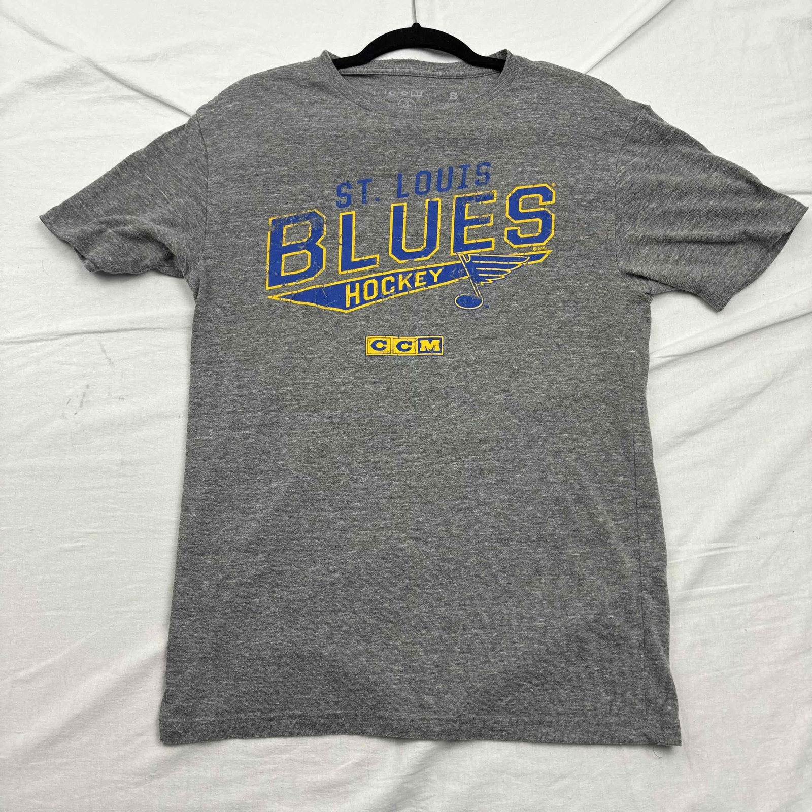 CCM St Louis Blues Hockey T Shirt Grey Short Sleeve Graphic Print Small