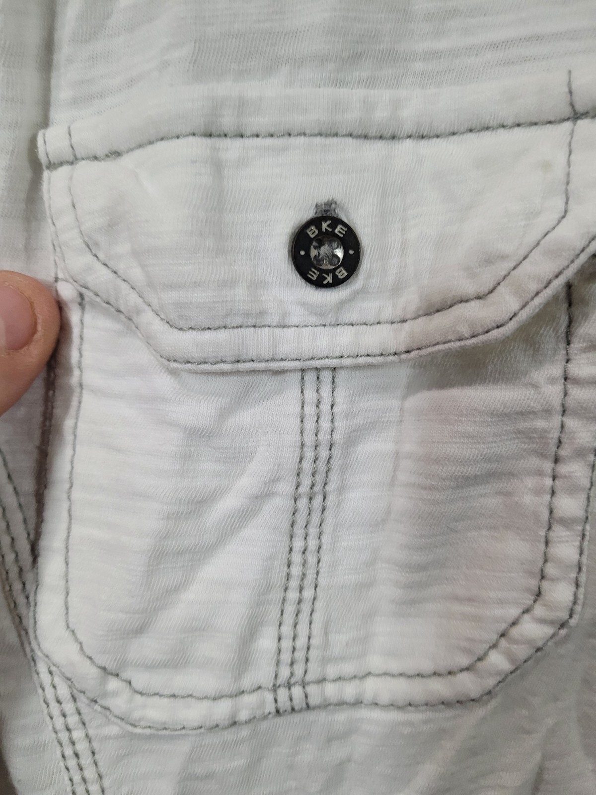 BKE Buckle Black Men's Short Sleeve T Shirt SZ XL Standard Fit Cream pockets gallery