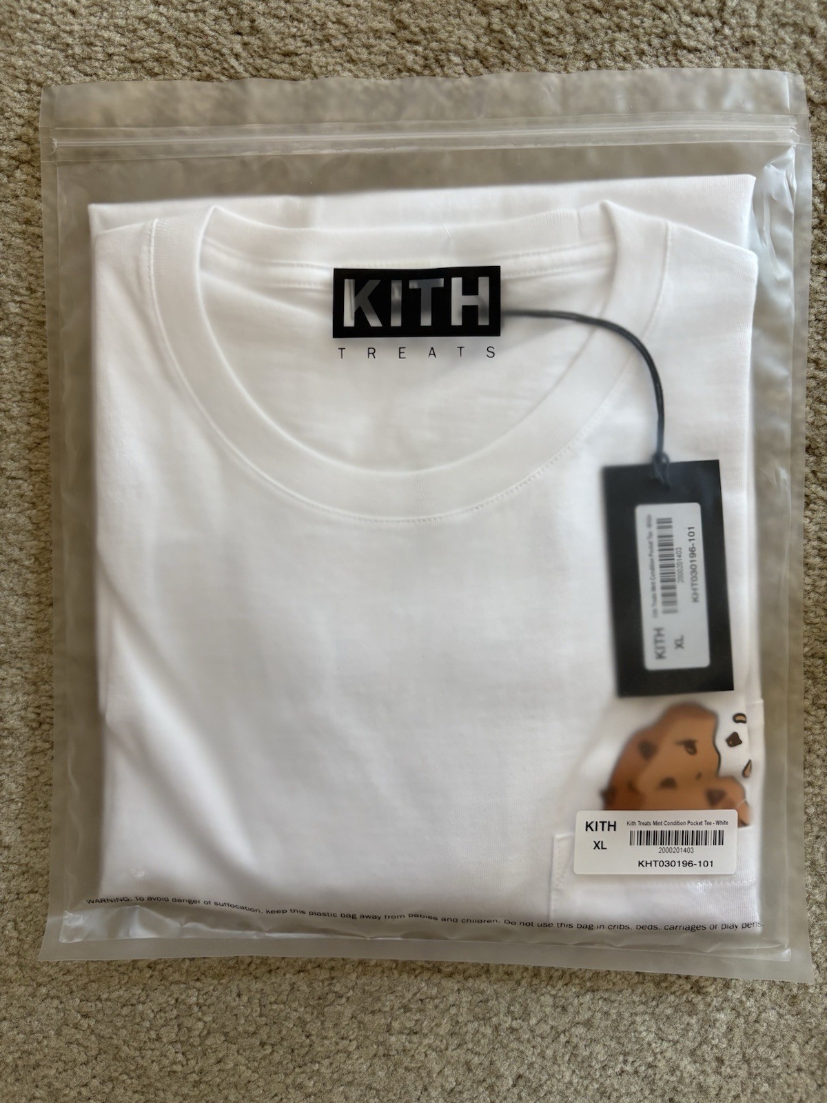 NWT: Kith Treats Mint Condition Pocket T-Shirt White Size XL gallery