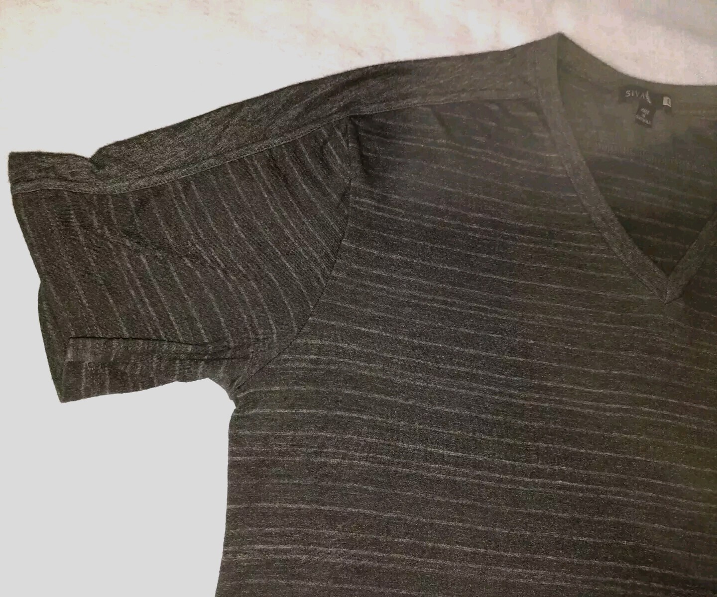 SIVA Men Large V-Neck Shirt Polyester Cotton Rayon gallery