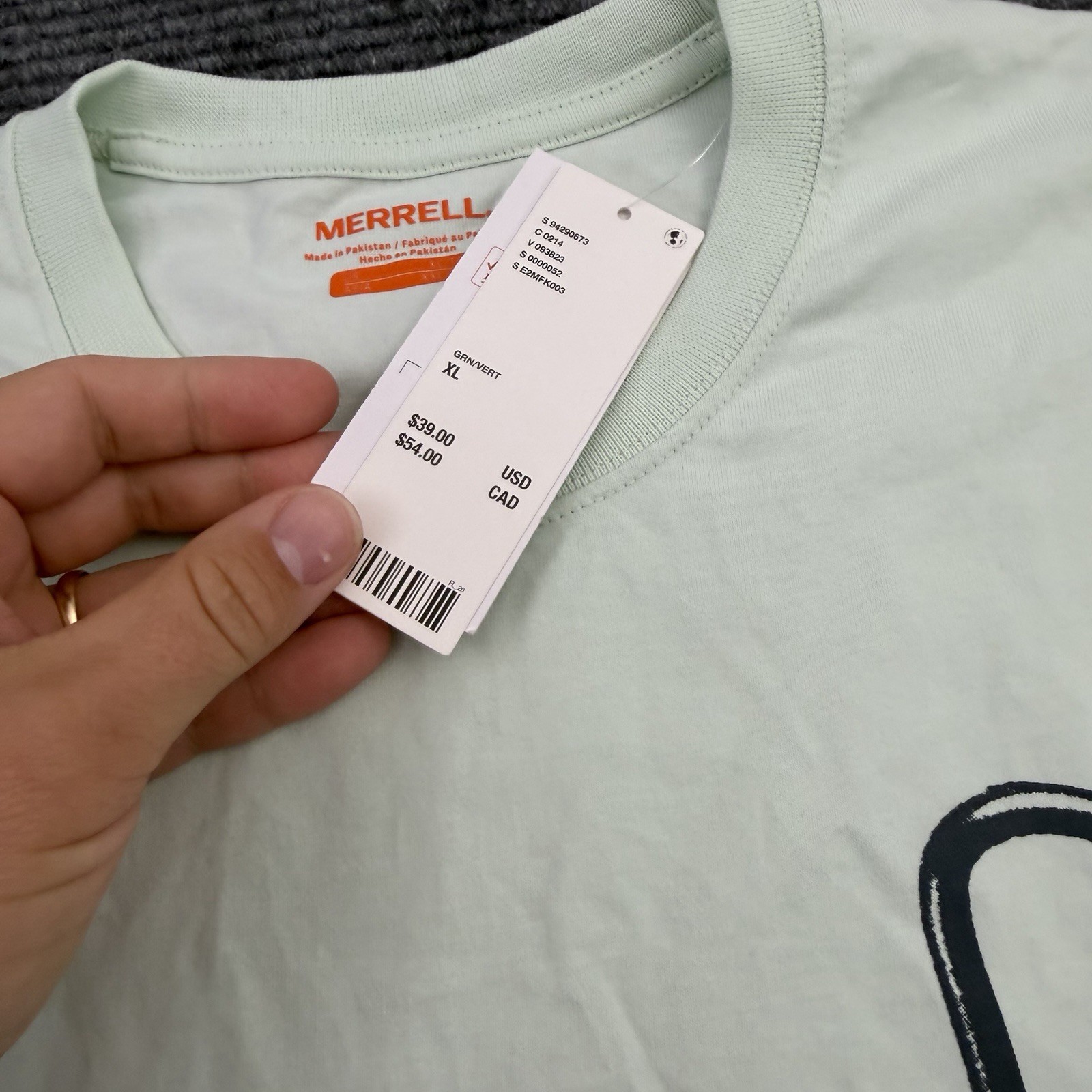 Merrell Climbing Graphic T-shirt Men’s Size XL Mint Green Cotton NWT MSRP $39 gallery