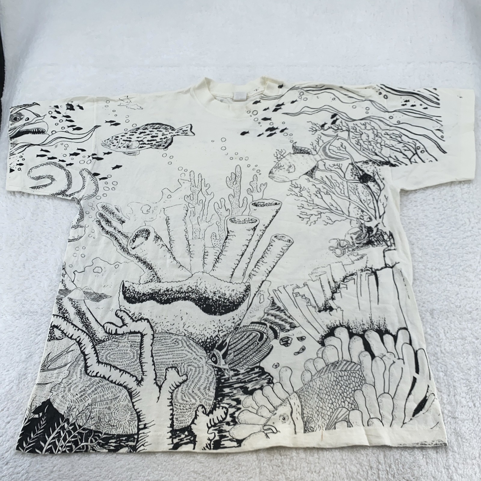 Vtg Ocean Reef All Over Print T-Shirt XL White Fish Coral Sea Life Art 90s gallery