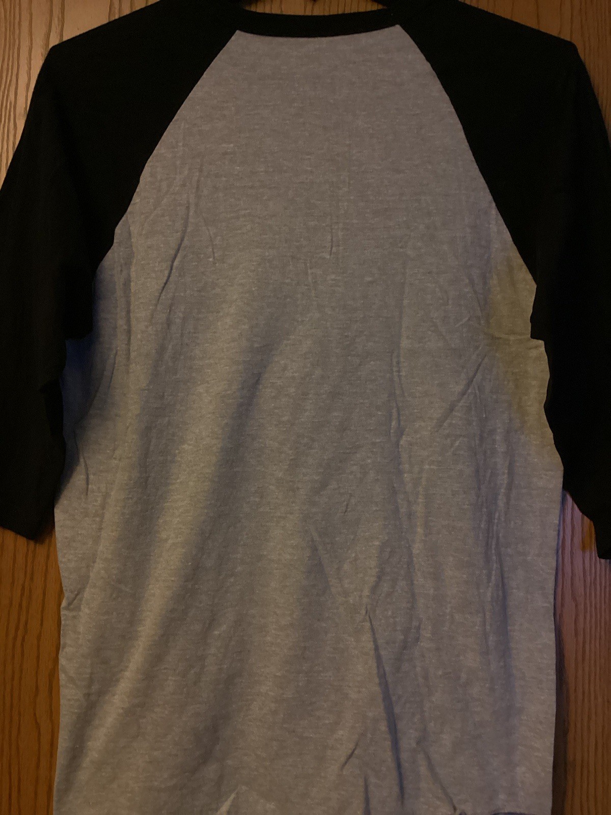 Aladdin - “Disney Aladdin” - Gray Shirt With black 3/4 Sleeves & Trim - L gallery