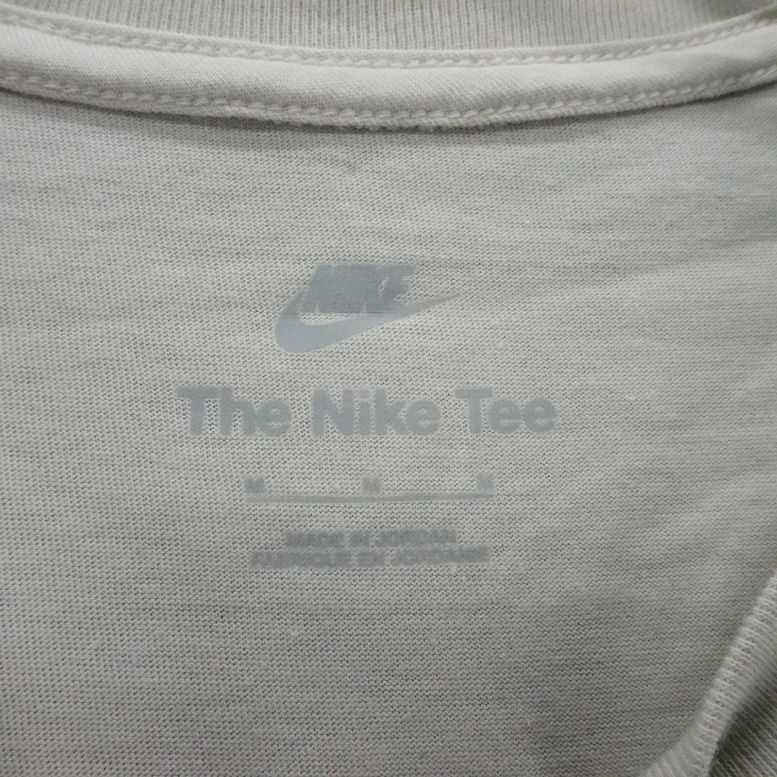Nike Sportswear Club Tee Mens Medium Light Bone White Cotton T-Shirt AR4997-073 gallery