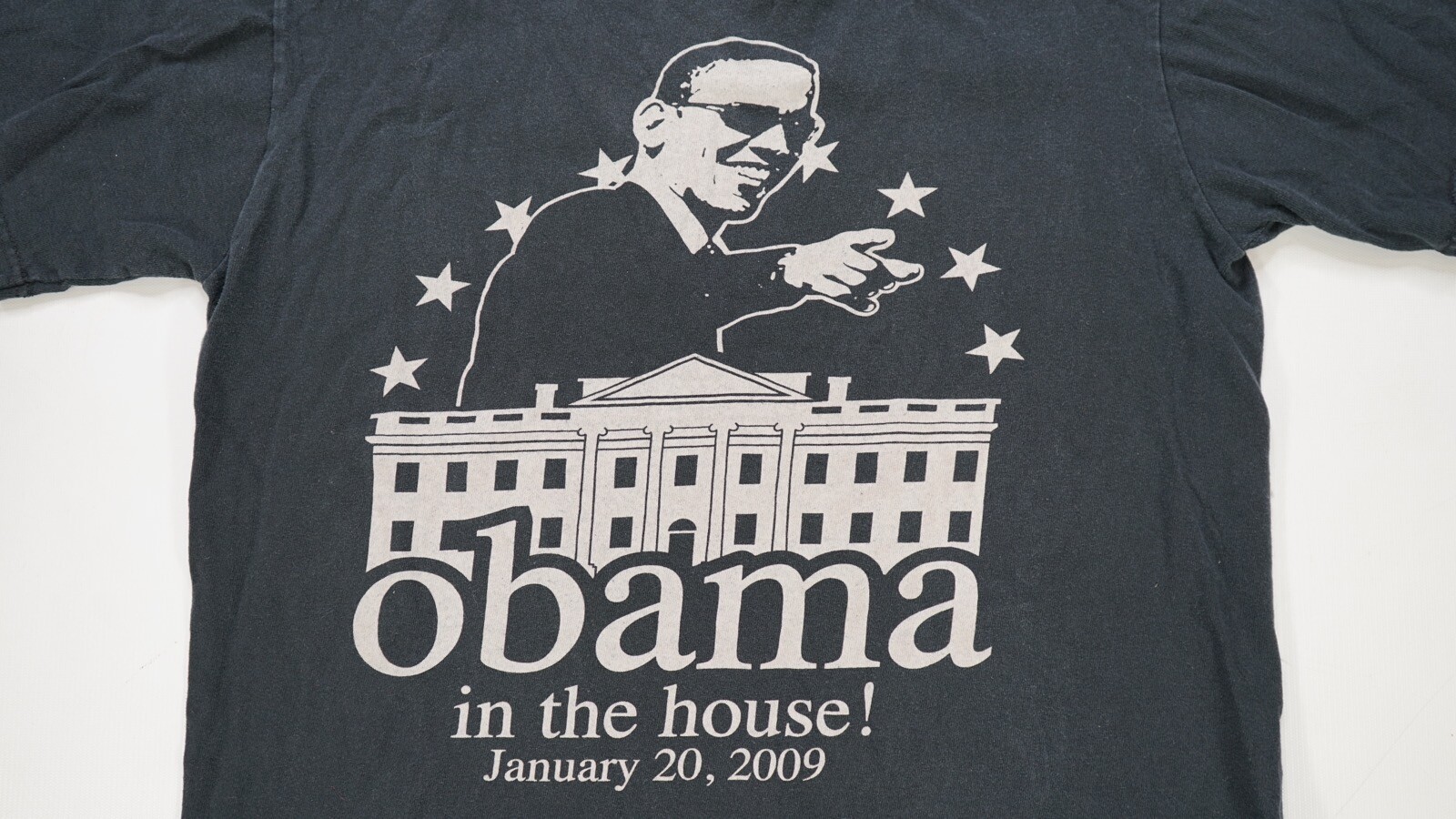 Rare VTG ANVIL Barack Obama In The White House 2009 Inauguration T Shirt 2000s gallery