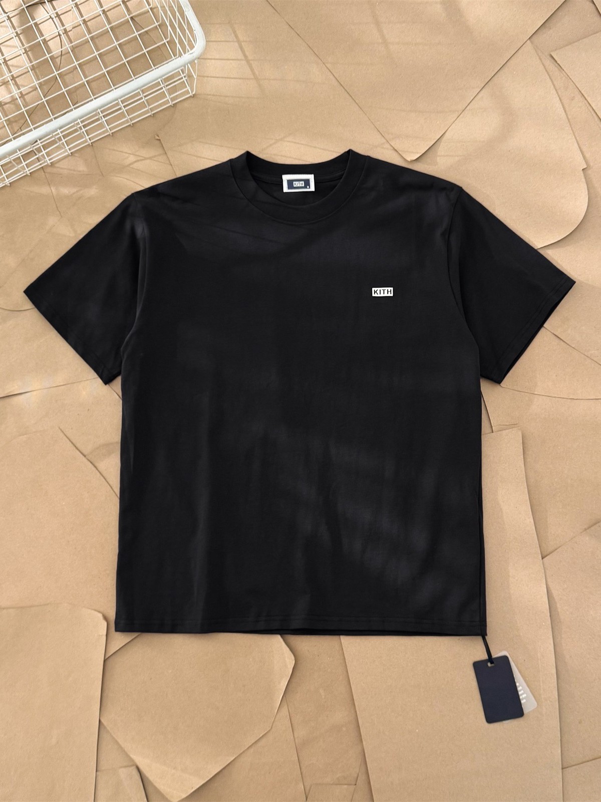 Kith Simple Flocked Small Box Logo Loose Neck Solid Color Short Sleeve Couple gallery
