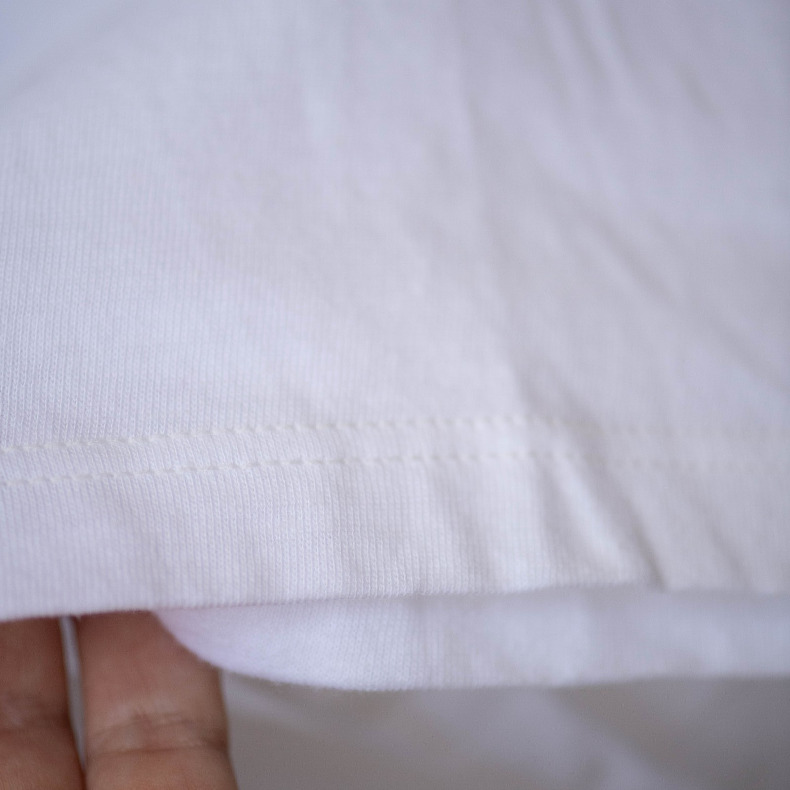 Vintage Alexander Julian T-Shirt Men’s XL White 100% Combed Cotton Single Stitch gallery