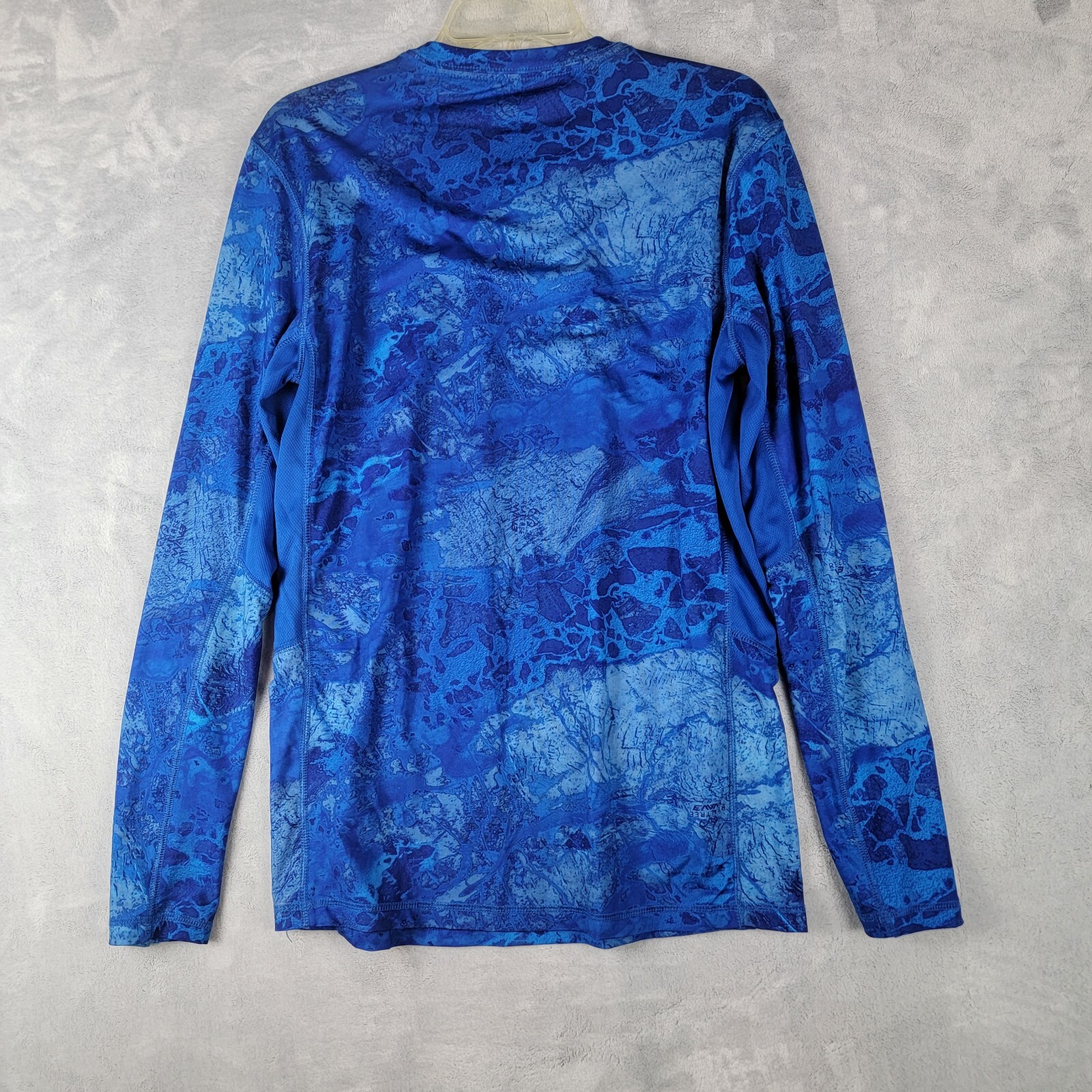 Realtree Fishing Shirt Mens Small Performance Blue Wave Print Hunting Outdoor gallery