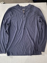 Pendleton Men’s Blue Solid Button Henley Neck Long Sleeve T-Shirt M