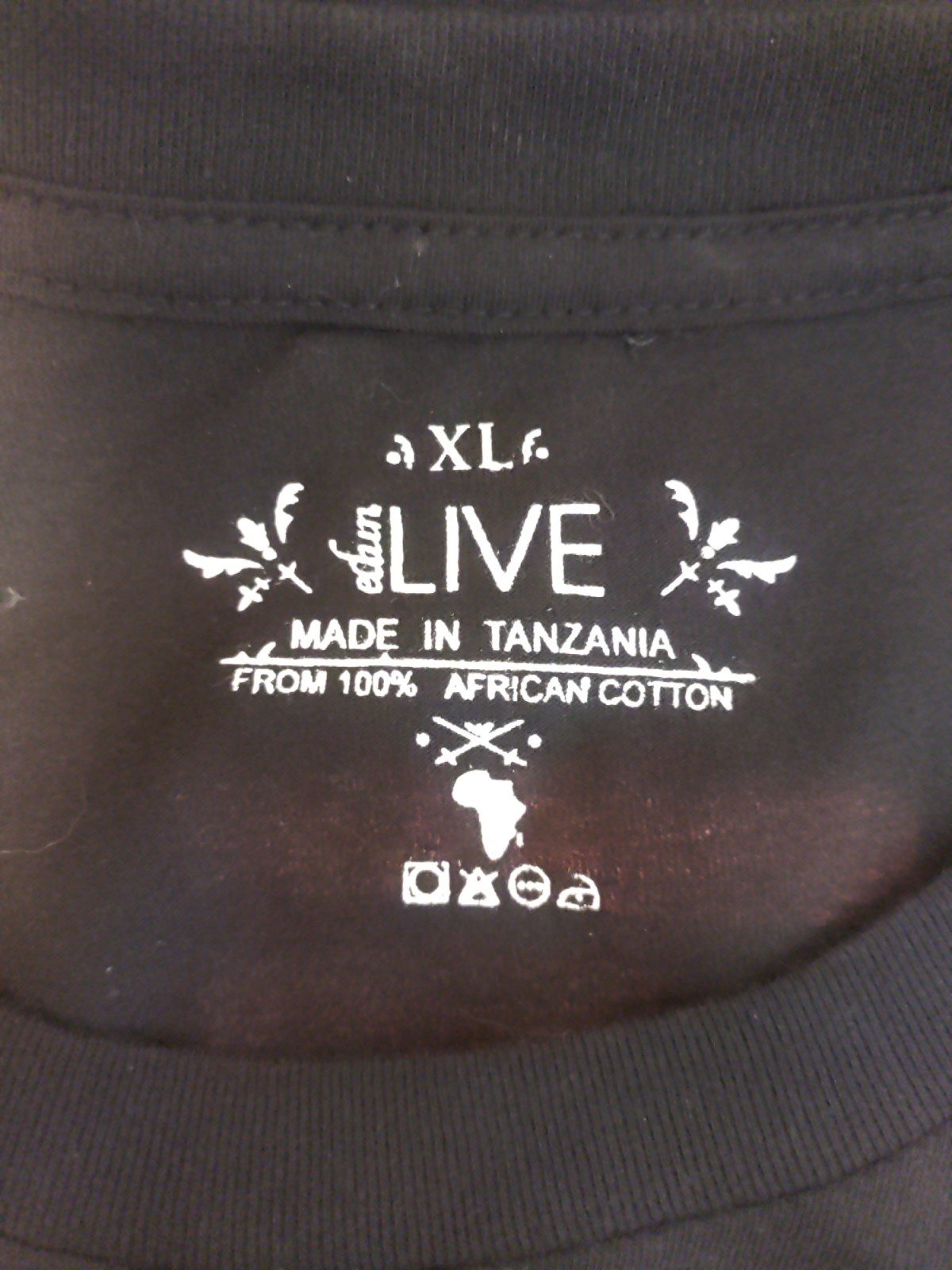 Edun Live Men Jay-Z Comerica 9/2,3 Park Yankee Stadium 9/13,14 Shirt Size XL gallery