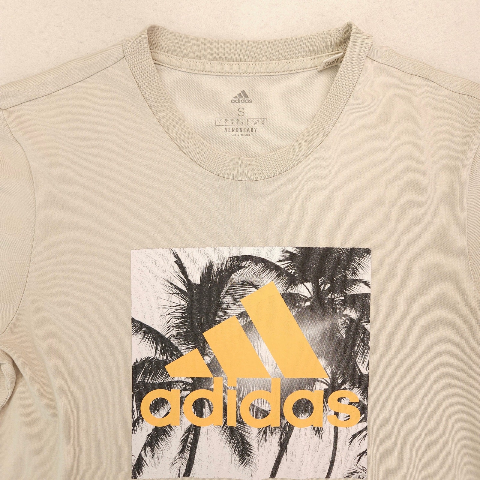 Adidas Casual Crew Neck Short Sleeve Graphic T Shirt Mens Size Small S Tan gallery