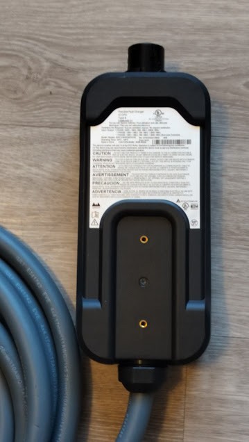 Flexible Fast Charger Model EIAC-U9KSCWPUA02 “Compatible With BMW”