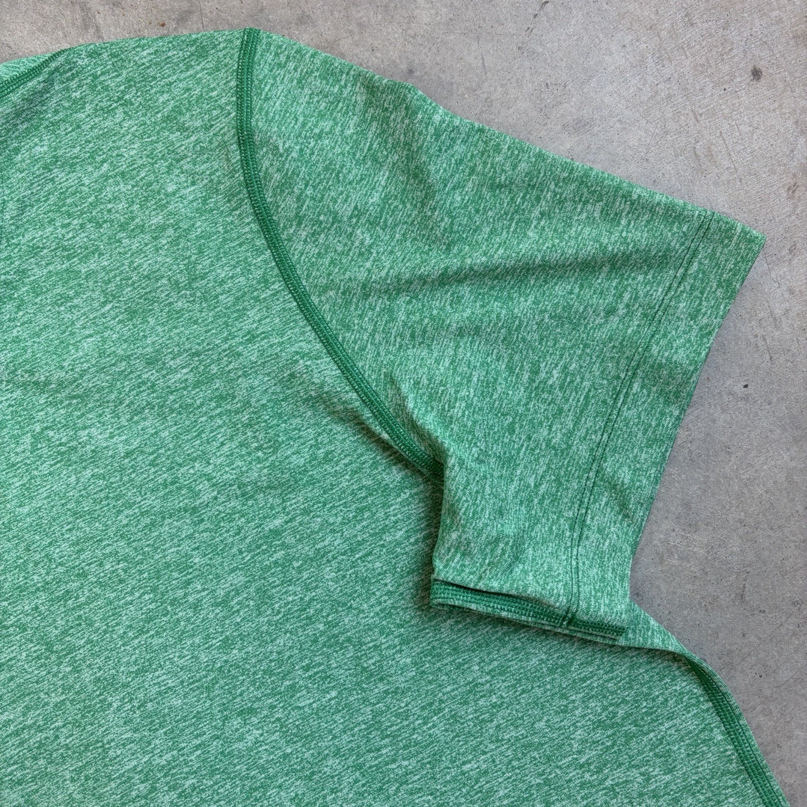 New Lululemon Soft Jersey Short Sleeve T Shirt Green Stretch LM3ES3S Men’s Small gallery