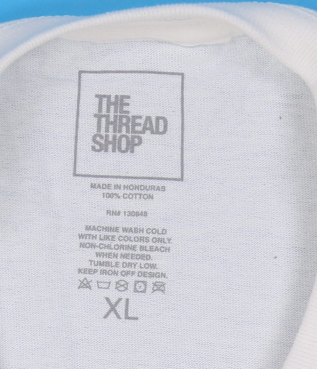 THE THREAD SHOP White T-Shirt (25 LIGHTERS) Size: XL gallery