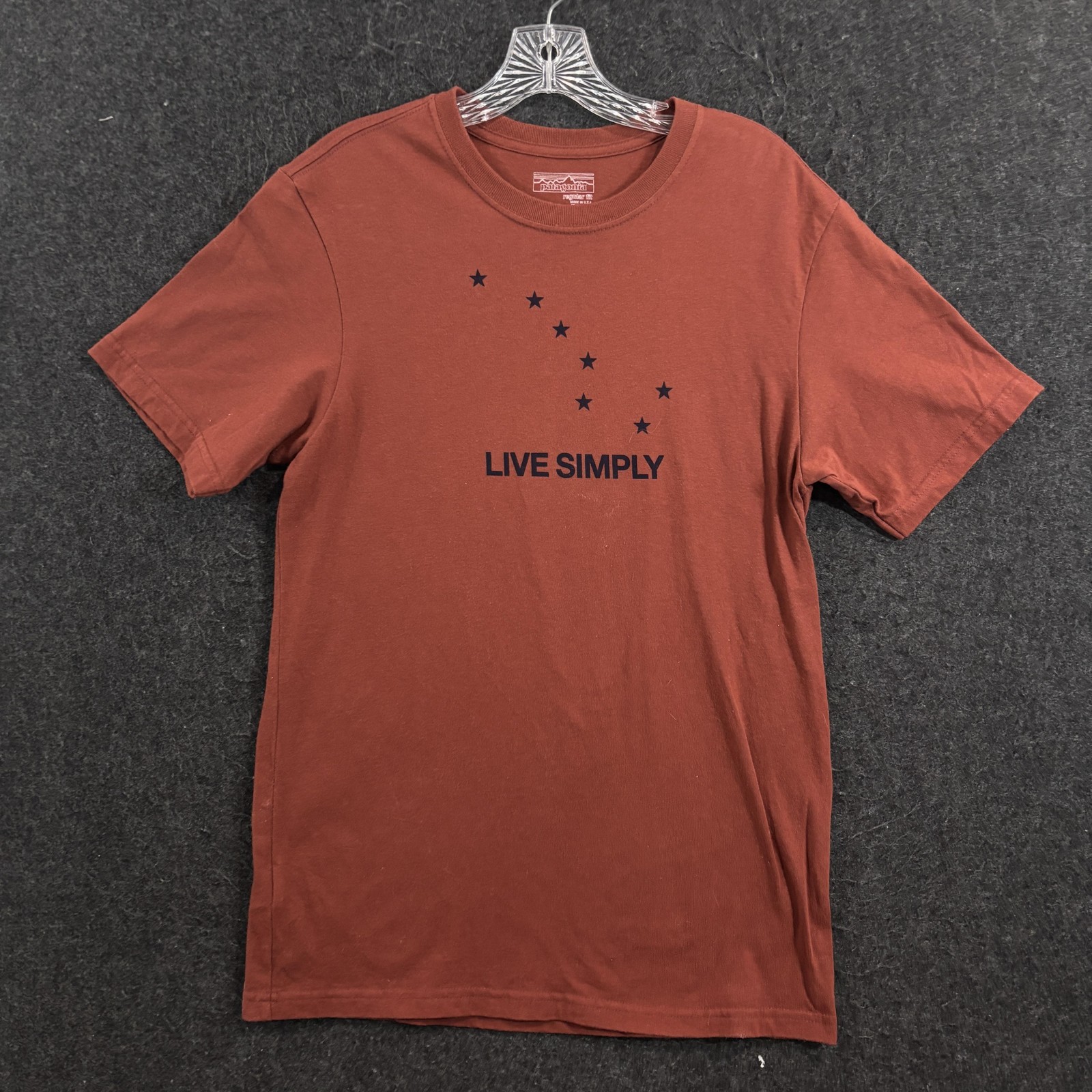 Patagonia Live Simply Shirt Men’s Small Burgundy Organic USA Made Graphic Tee