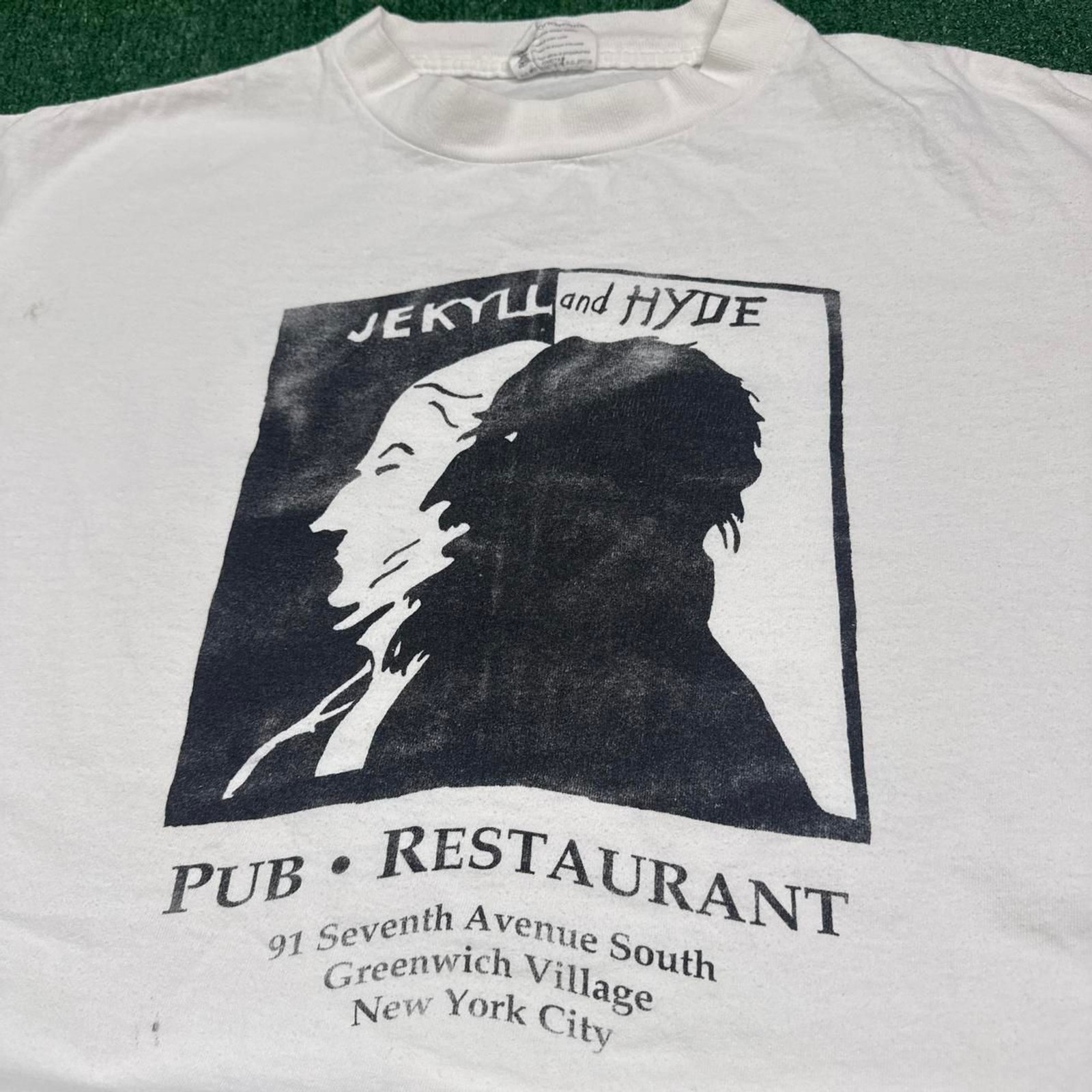 Rare vtg 80s 90s Jekyll & Hyde Pub Restaurant single stitch oneita t-shirt Sz xl gallery