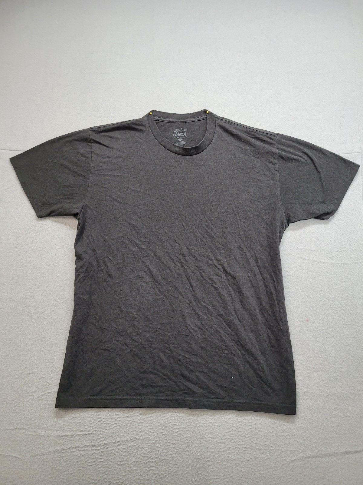 Fresh Men Shirt L Gray Short Sleeve Crew Neck Flat Front Comfort Pullover Tee