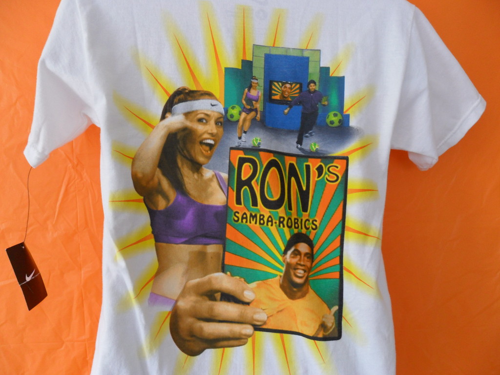 Nike VINTAGE WRITE THE FUTURE Brazil RONALDINHO Tee-jersey Shirt Top Men sz S nw gallery