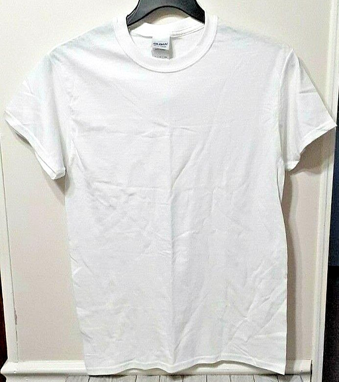 Gildan Men's Medium White T-Shirt gallery