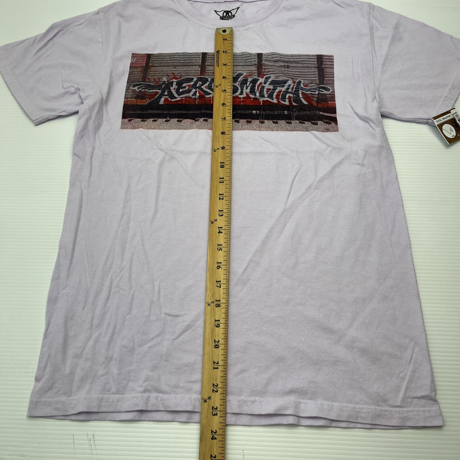 Aerosmith Graffiti Boxcar Graphic T-Shirt Mens Medium White Rock Band Tee 2023 gallery